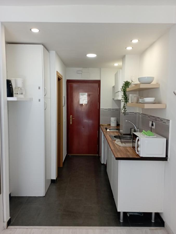 Amplio estudio,vista mar y montaña, a pasos del centro Torremolinos Exterior foto