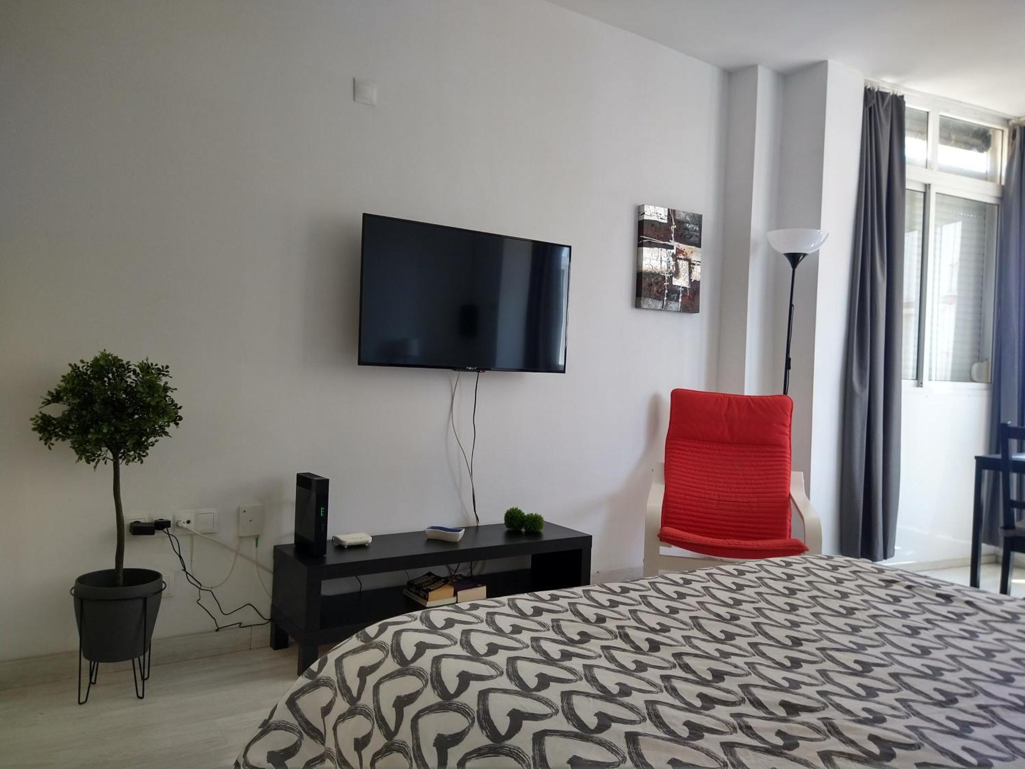 Amplio estudio,vista mar y montaña, a pasos del centro Torremolinos Habitación foto